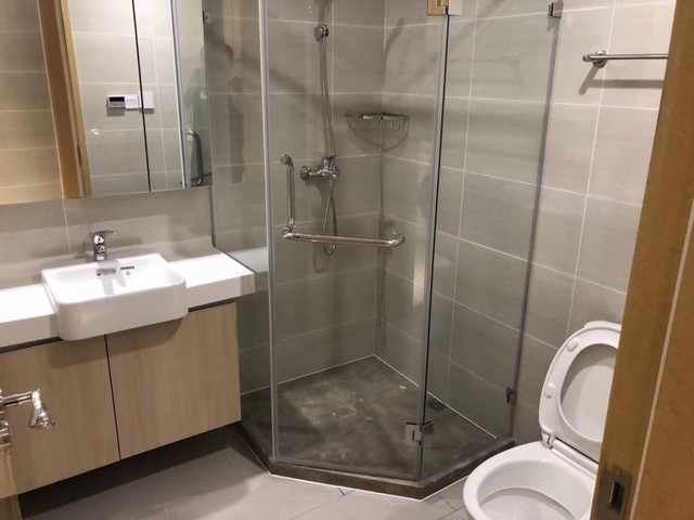 Bathrooms-Master Bathroom