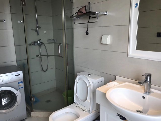 Bathrooms-Master Bathroom