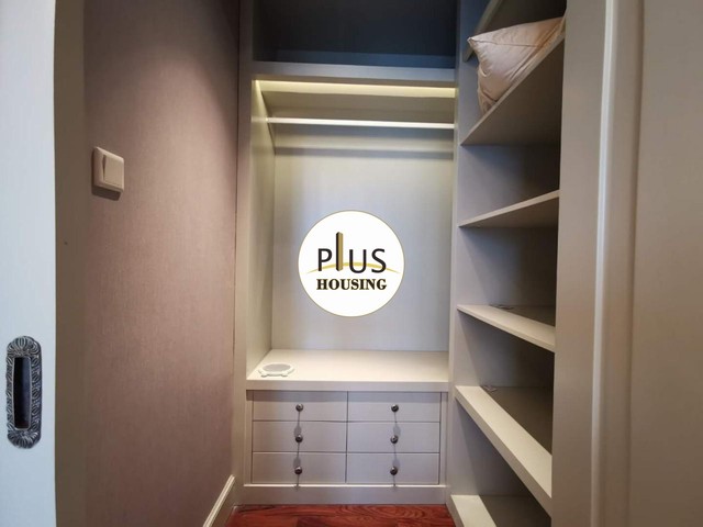Bedrooms-Master Bedroom
