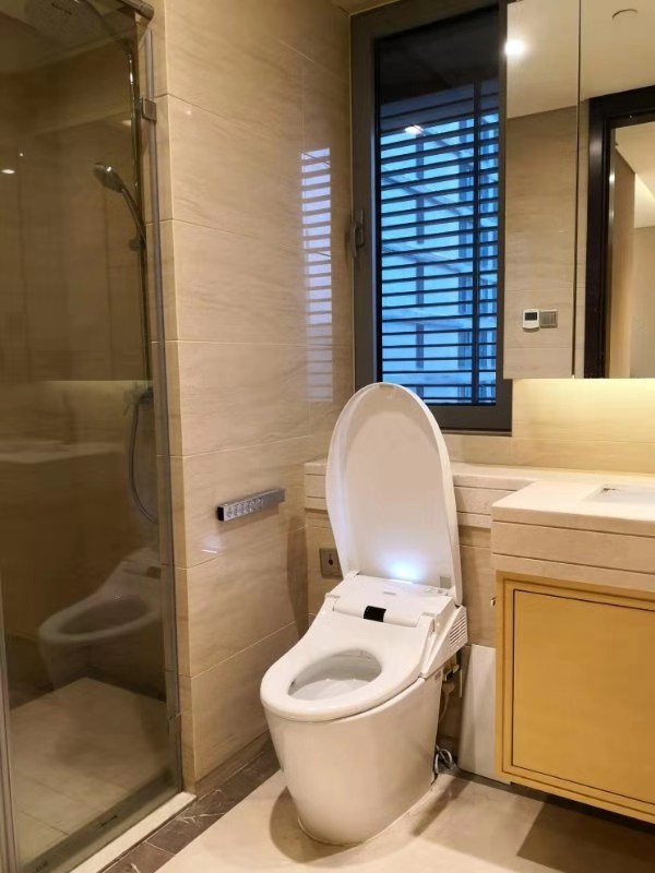 Bathrooms-Master Bathroom