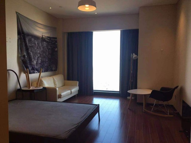 Bedrooms-Master Bedroom