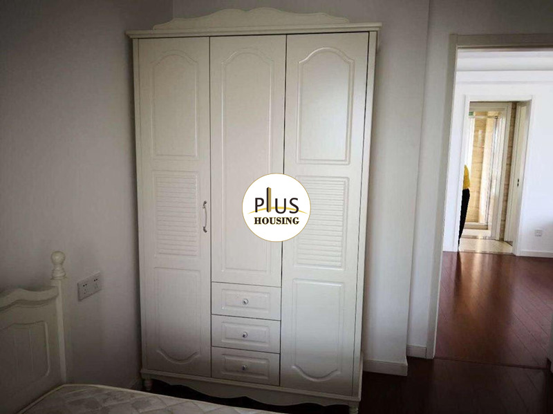 Bedrooms-Master Bedroom