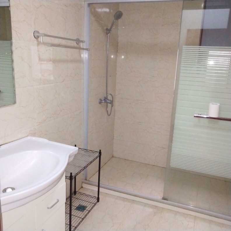 Bathrooms-Master Bathroom