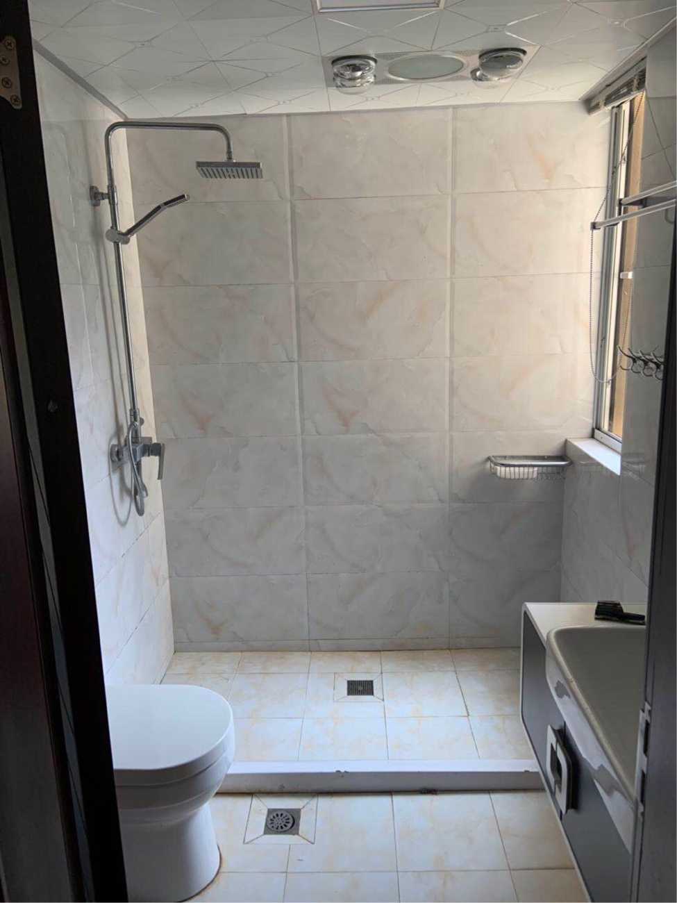 Bathrooms-2nd Bathroom