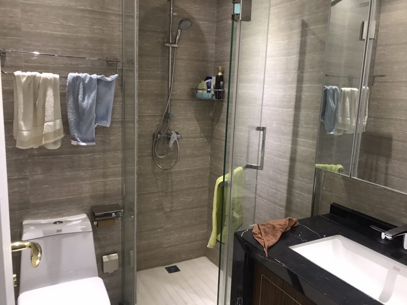 Bathrooms-Master Bathroom