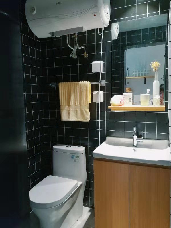 Bathrooms-Master Bathroom