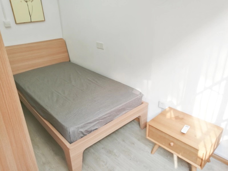 Bedrooms-2nd Bedroom