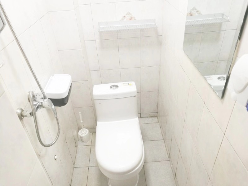 Bathrooms-Master Bathroom
