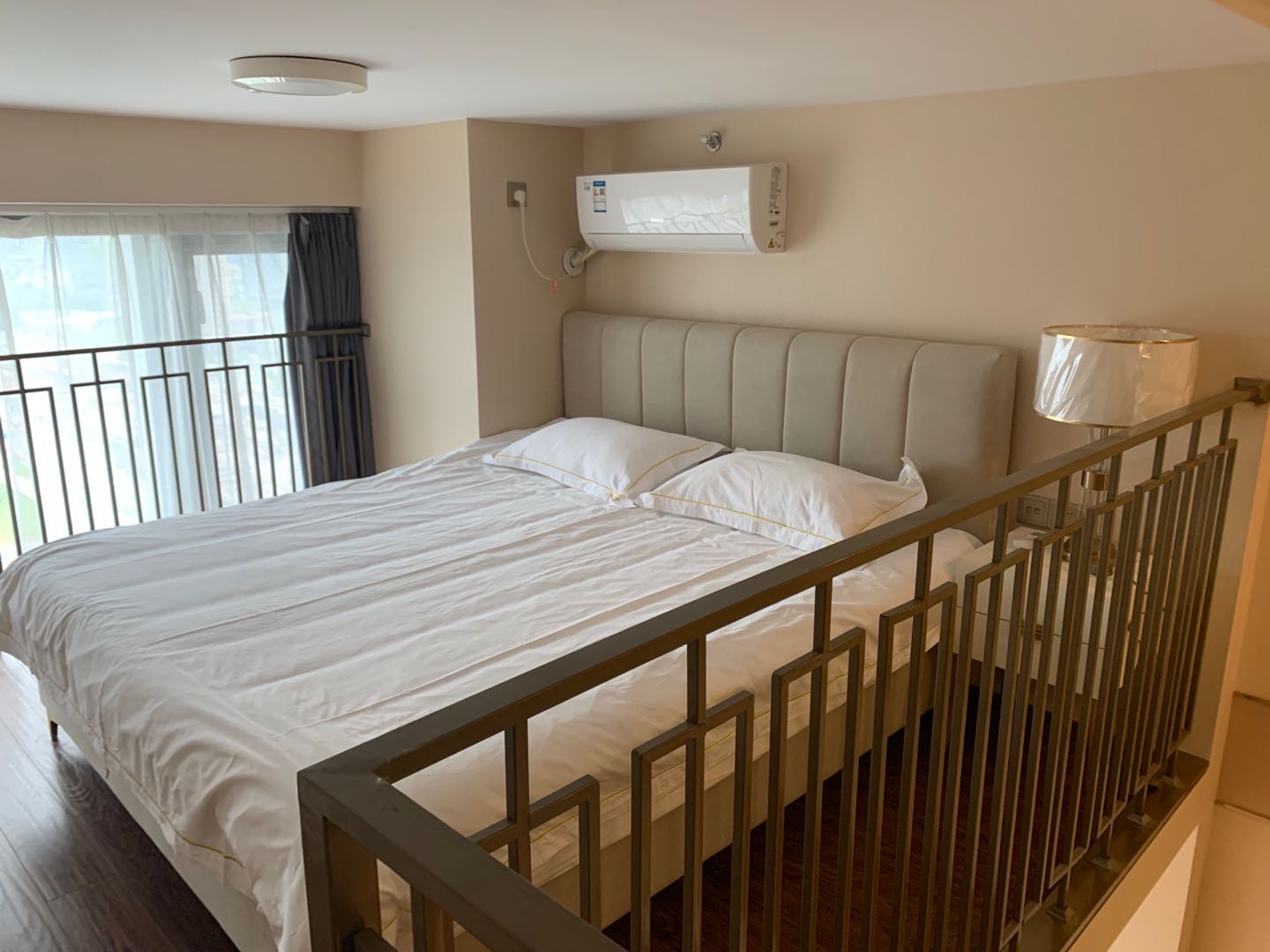Bedrooms-Master Bedroom