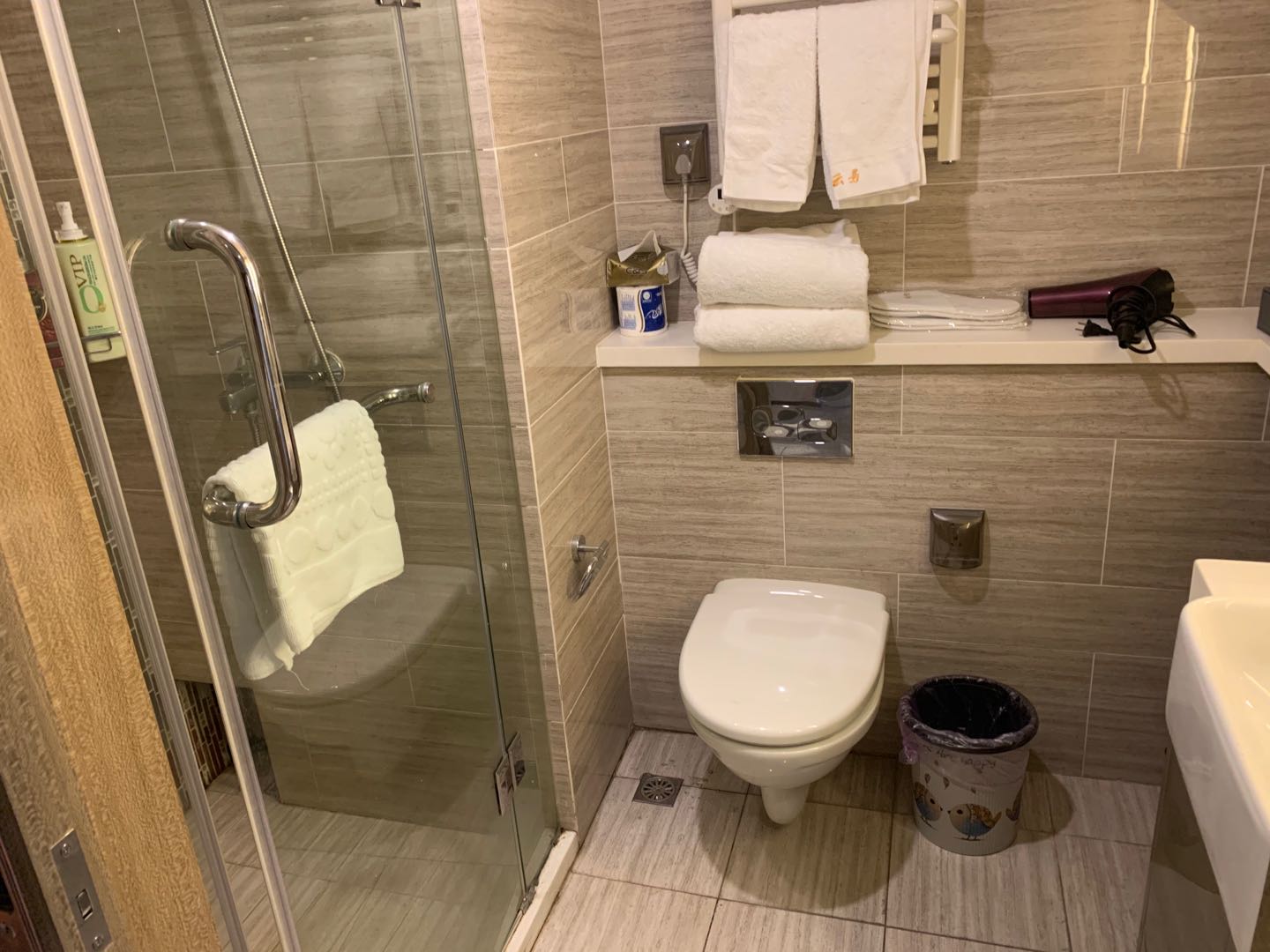Bathrooms-Master Bathroom