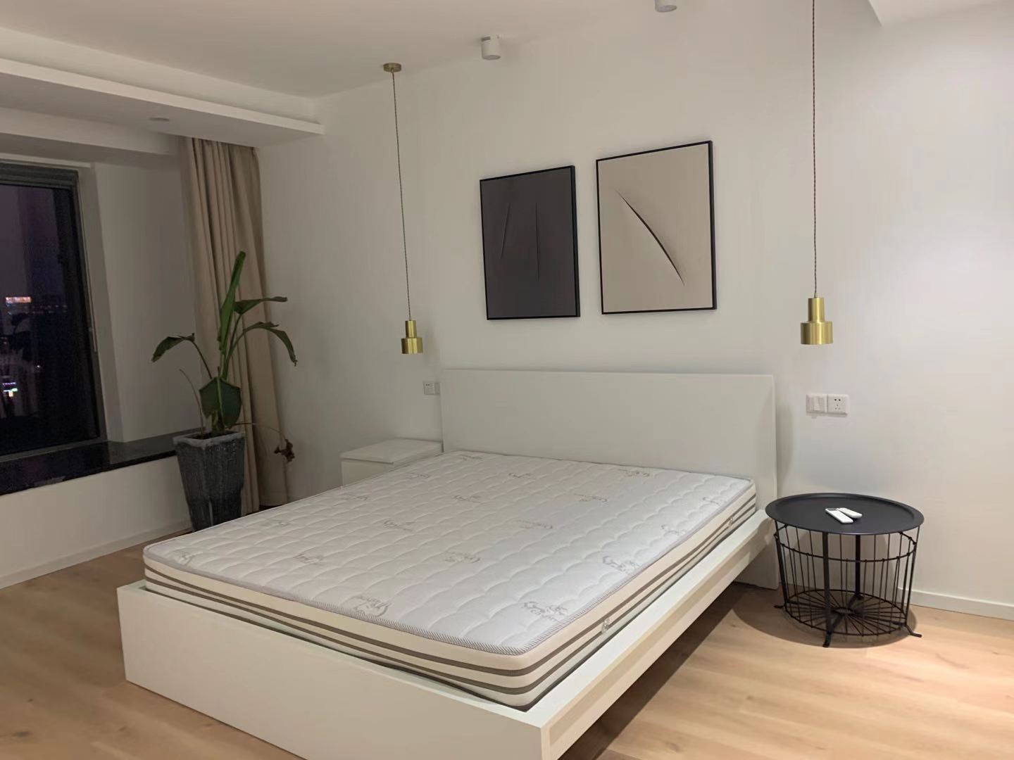 Bedrooms-Master Bedroom
