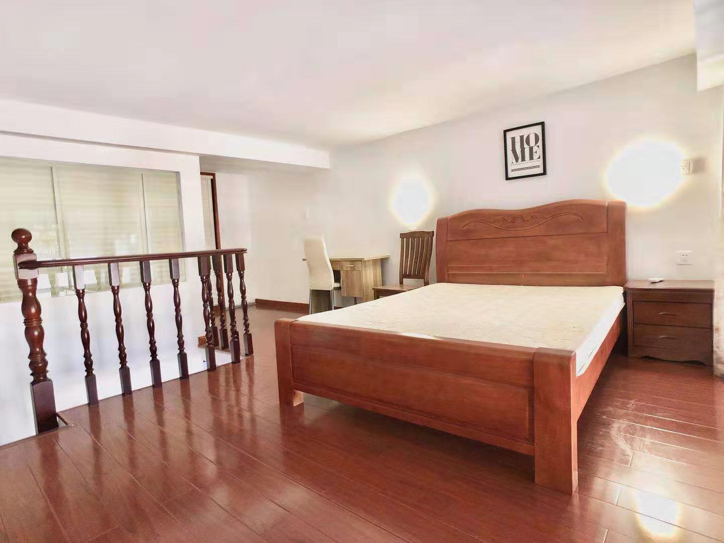 Bedrooms-Master Bedroom