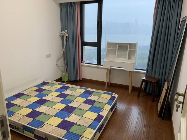 Bedrooms-2nd Bedroom
