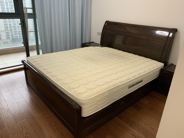 Bedrooms-Master Bedroom