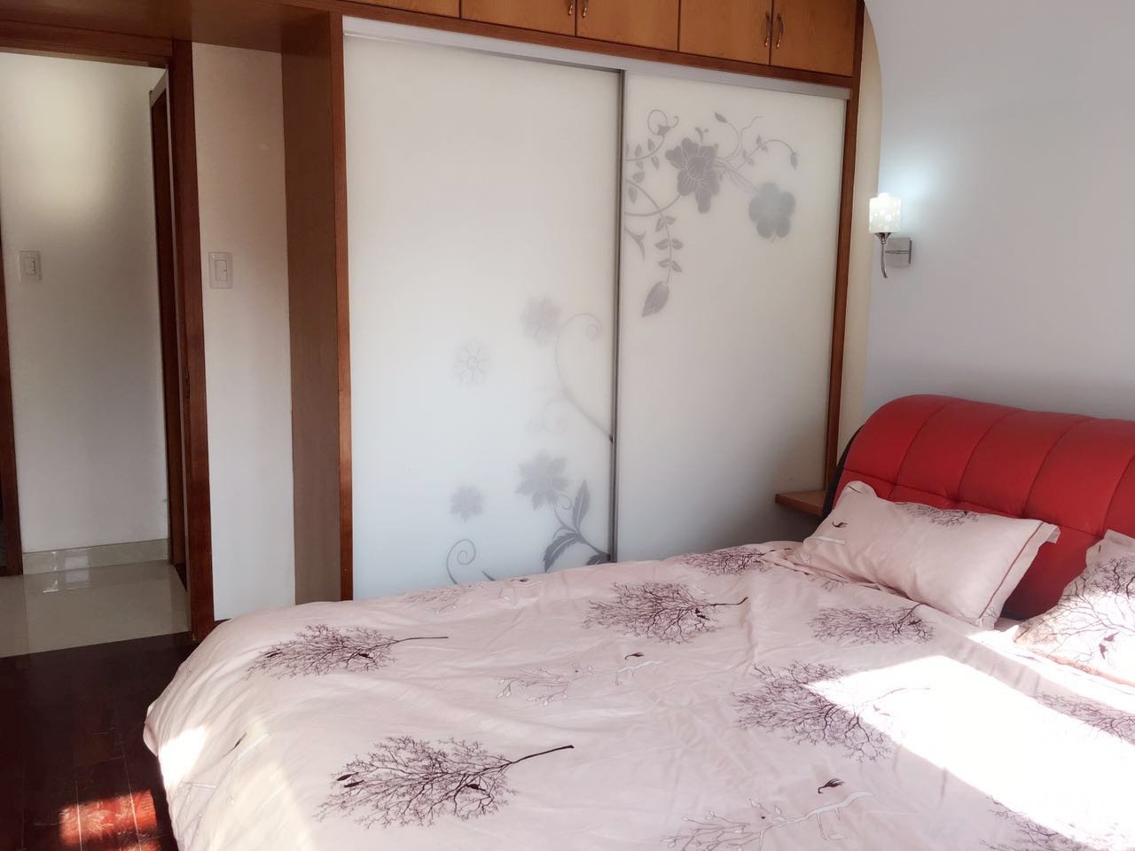 Bedrooms-Master Bedroom