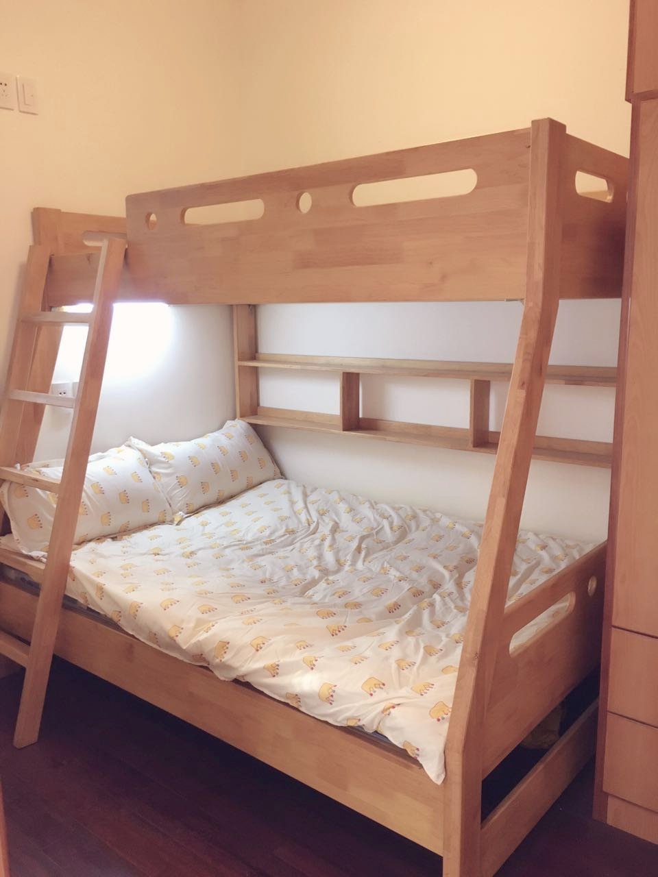 Bedrooms-2nd Bedroom