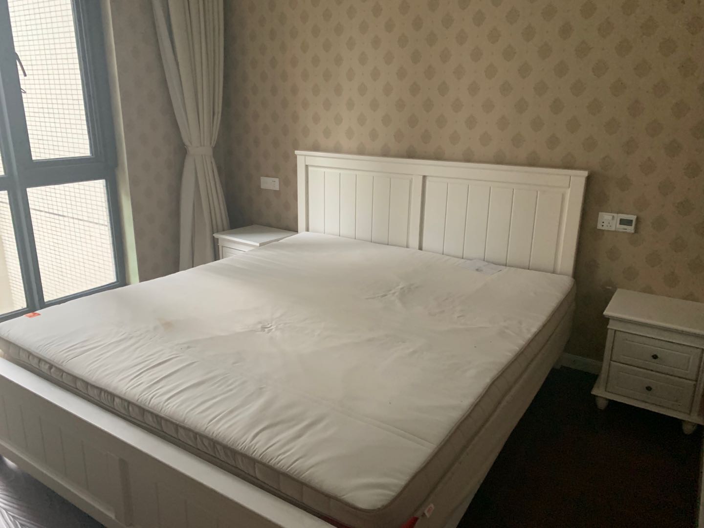 Bedrooms-Master Bedroom