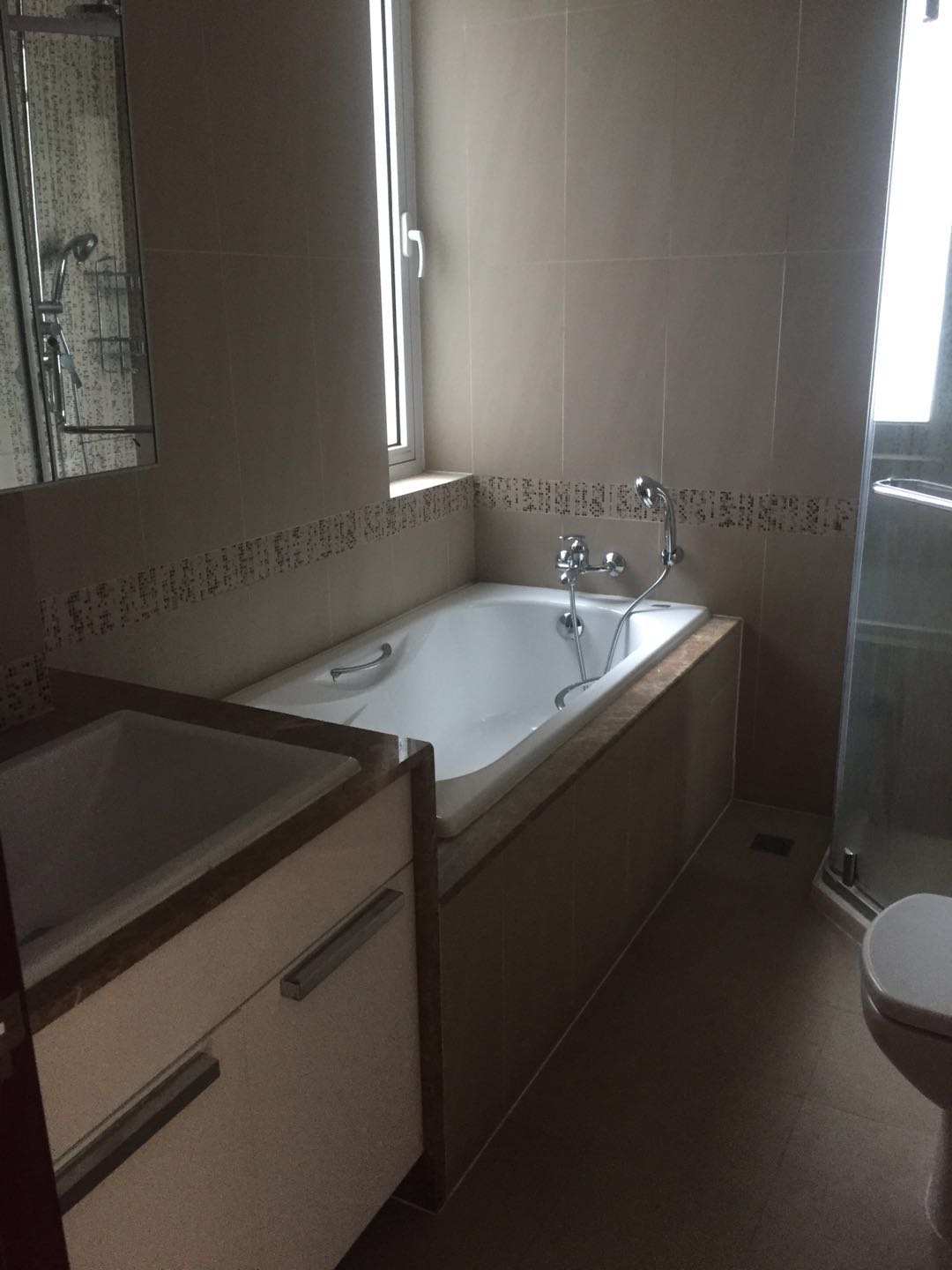 Bathrooms-Master Bathroom