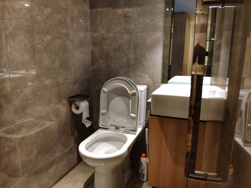 Bathrooms-2nd Bathroom